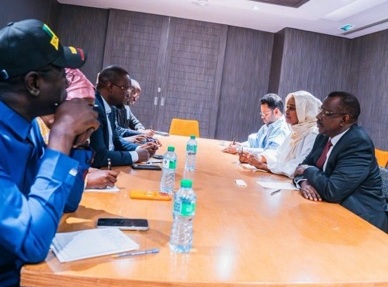 COMMUNIQUÉ DE PRESSE: La présidente et les membres de la délégation du parti INSAF reçus par Sonko